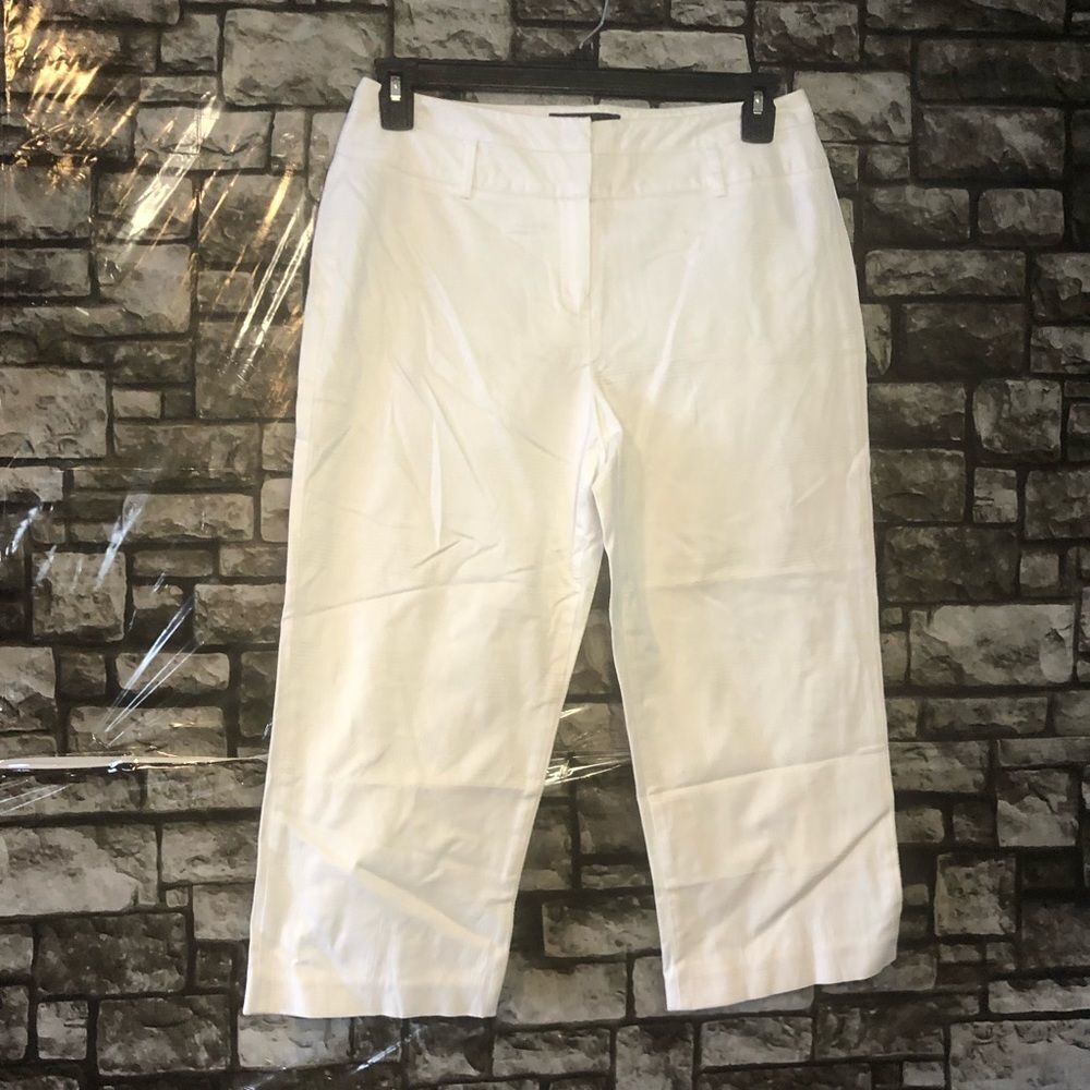 Sharagano White Printed Capris Size 10